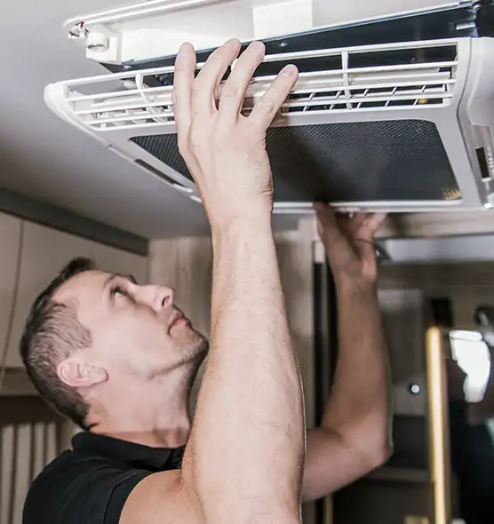  Professional Licensed And Insured Cleaners in East Los Angeles, CA